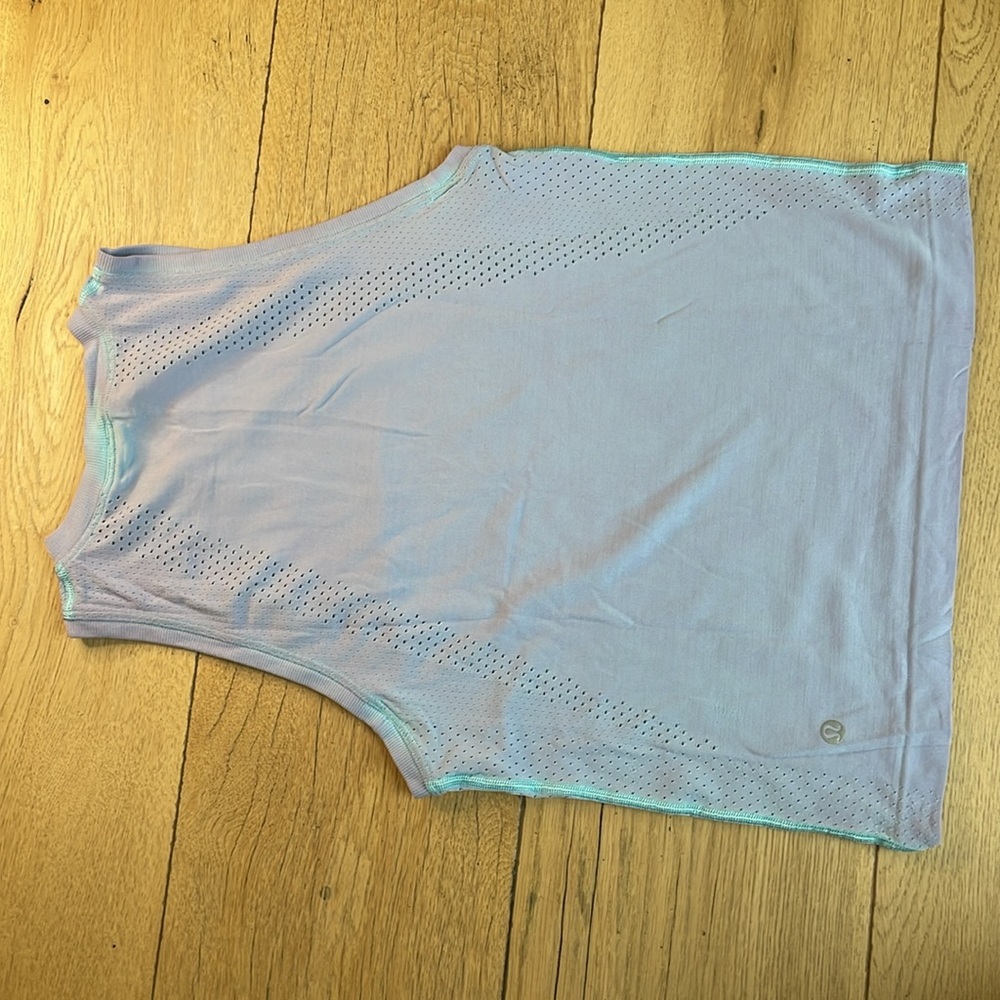 Lululemon tank top - distressed color - Picture 6 of 9